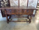 17th century Spanish table in chestnut