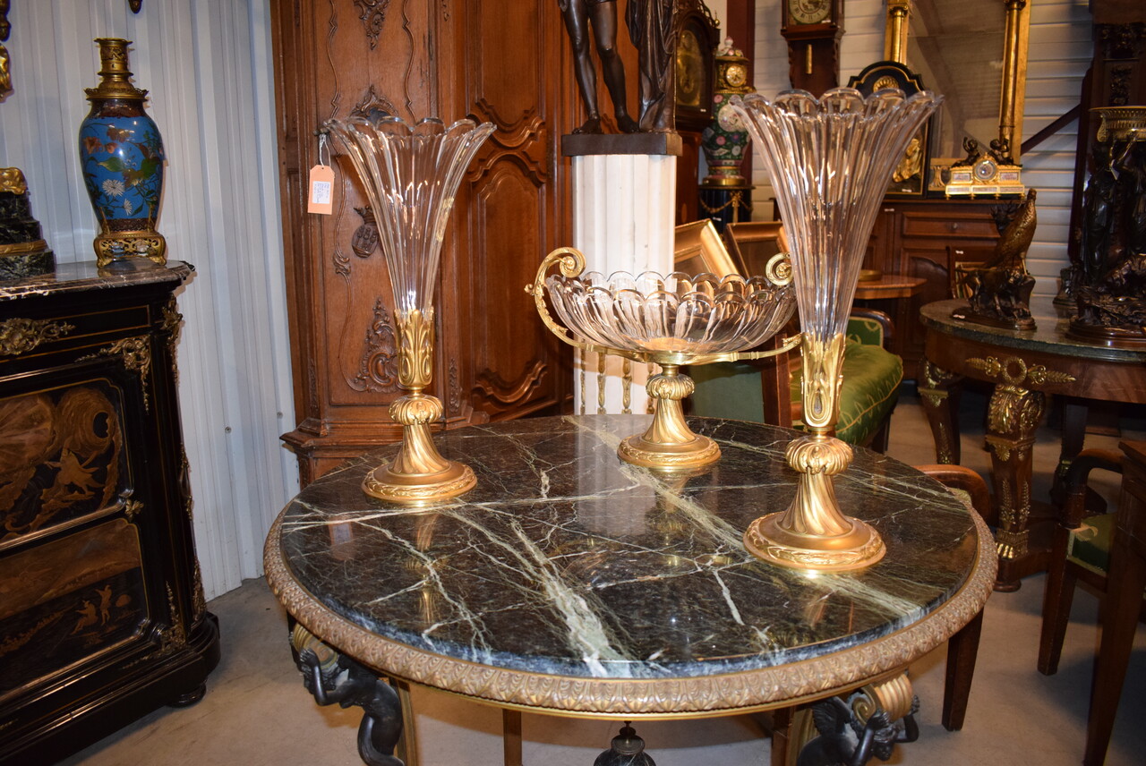 3-piece crystal and bronze garniture