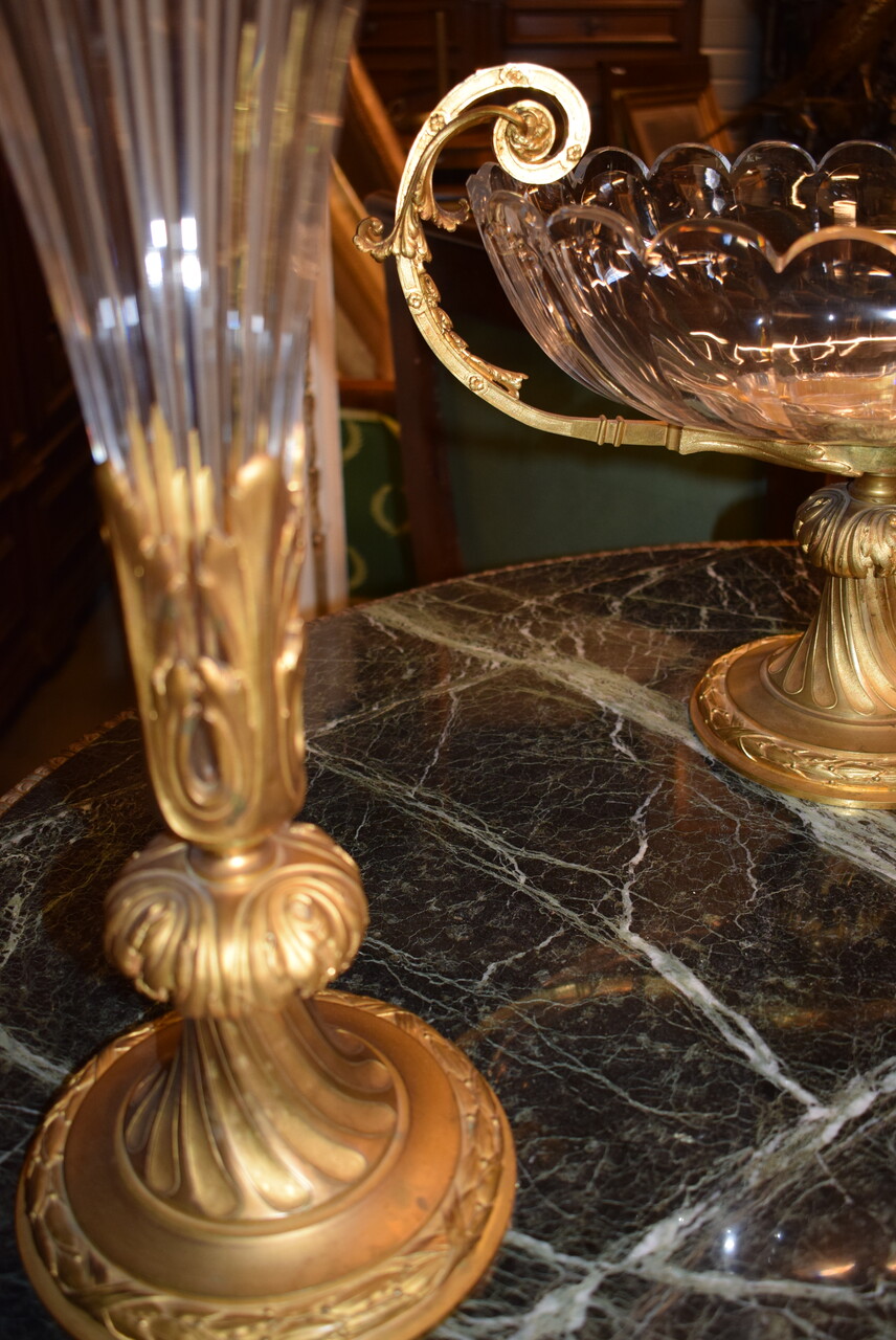 3-piece crystal and bronze garniture