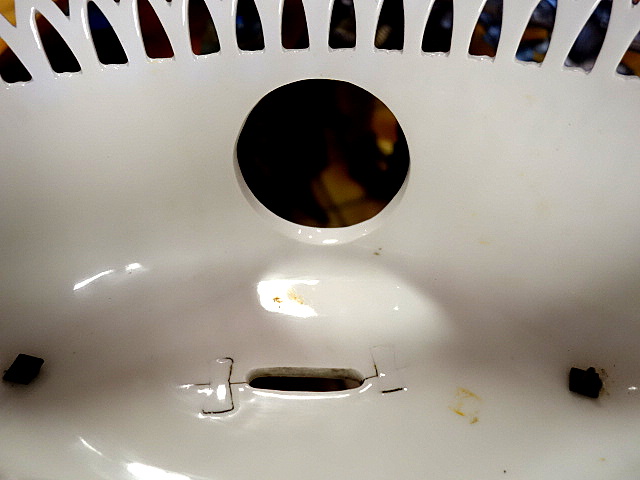 A Paris porcelain centre piece