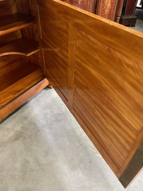 Charles X dresser in maple wood