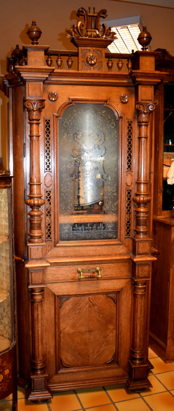 Coin-operated symphonion-orchestrion with 12 bells 