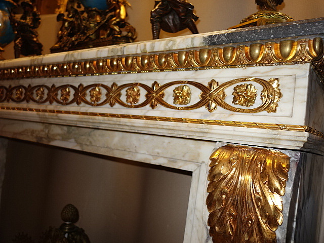 Fire Mantle Marble and Gilt Bronze Ornaments Louis XVI style France 