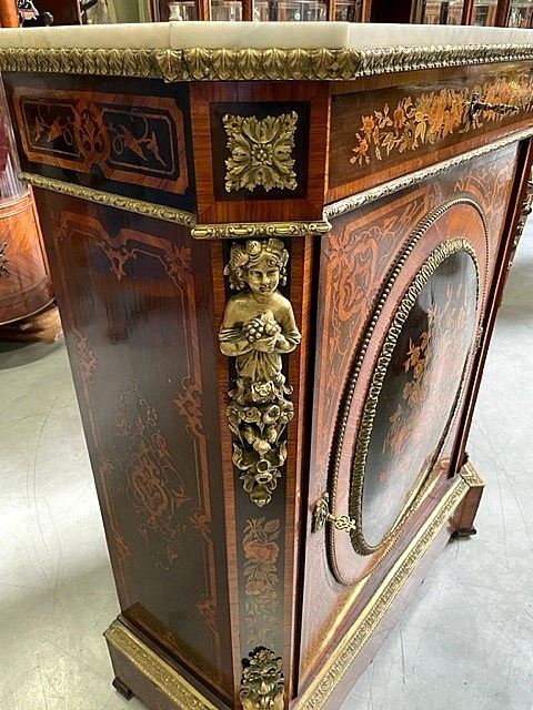 Marquetry cabinet by Charles-Guillaume Diehl